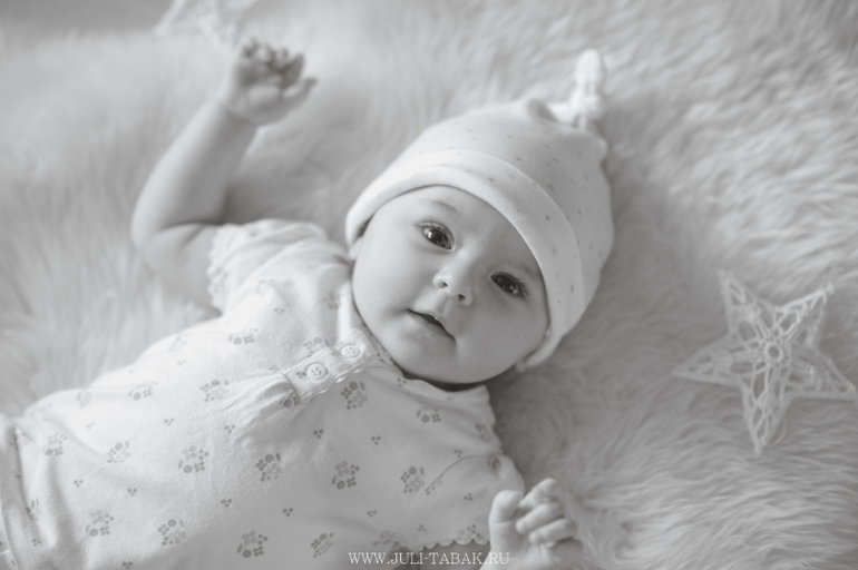 Полинка 7,5 месяцев