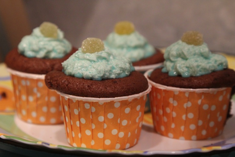 лысая башка, дай пирожка))))))))