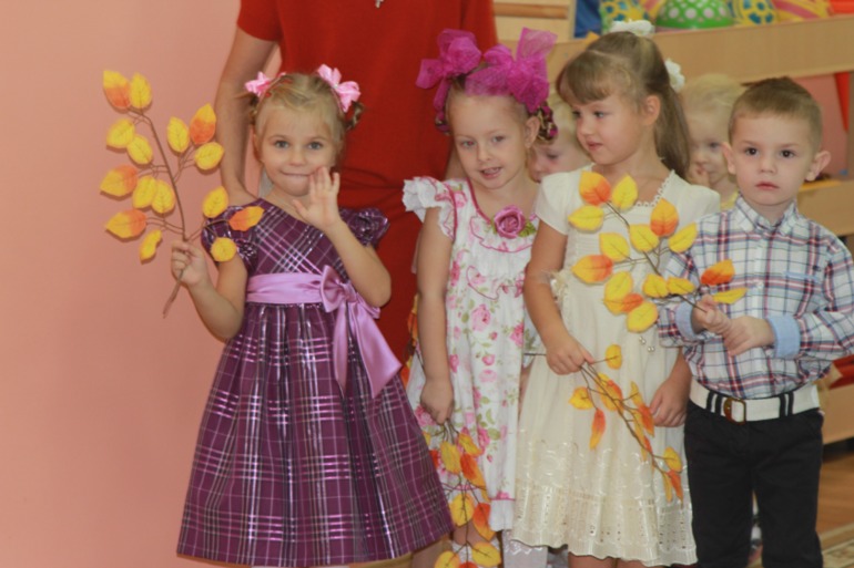 Осенний утренник / София