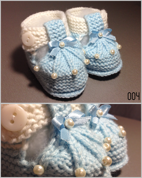 Пинетки и чепчики ! Доставка по всем России ! http://vk.com/pervshag