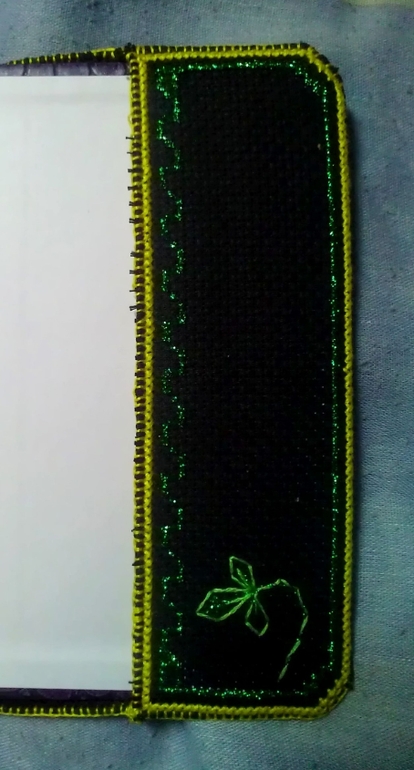 Обложка для блокнота и шеврон.