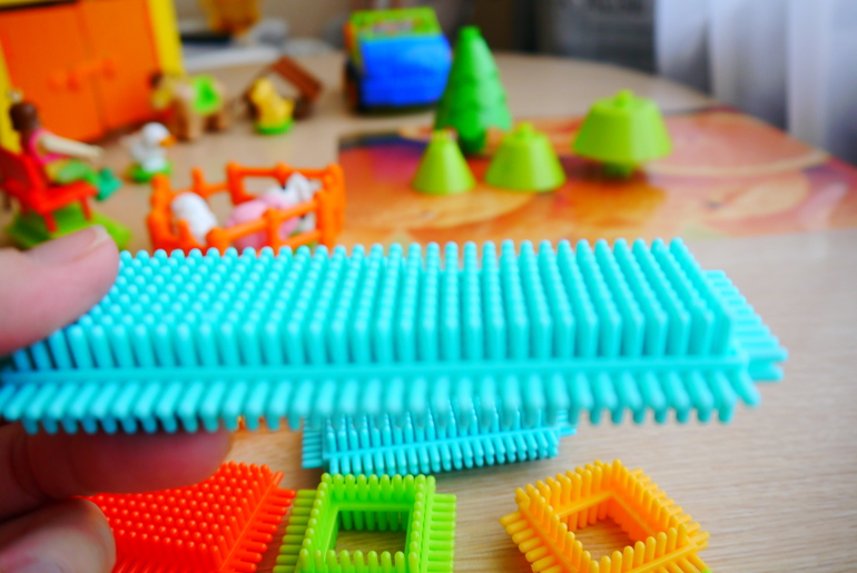 Конструктор battat  bristle bloks