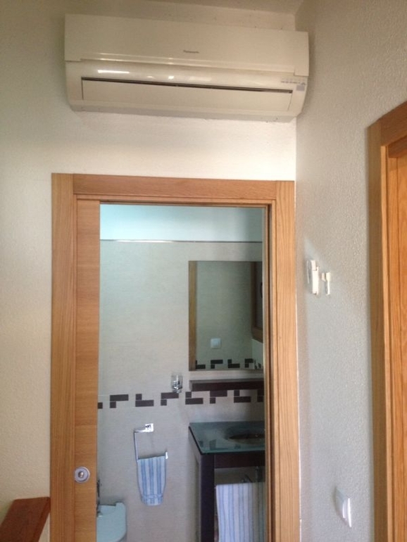 Спец. цена на аренду апартаментов в Испании (Санта Пола), 4 спальни, в 50м от пляжа, стоимость за месяц: июнь/1400 евро, сентябрь/1500 евро