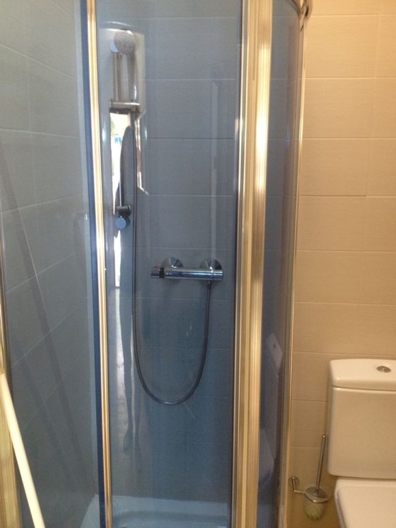 Спец. цена на аренду апартаментов в Испании (Санта Пола), 4 спальни, в 50м от пляжа, стоимость за месяц: июнь/1400 евро, сентябрь/1500 евро