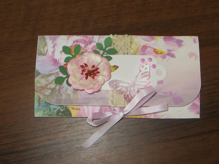 Открытки и конверты для денег.