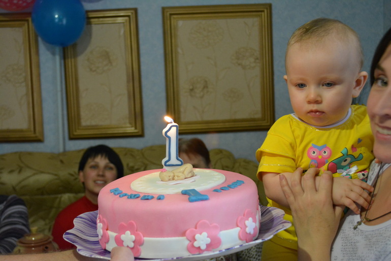 1 годик доченьке!