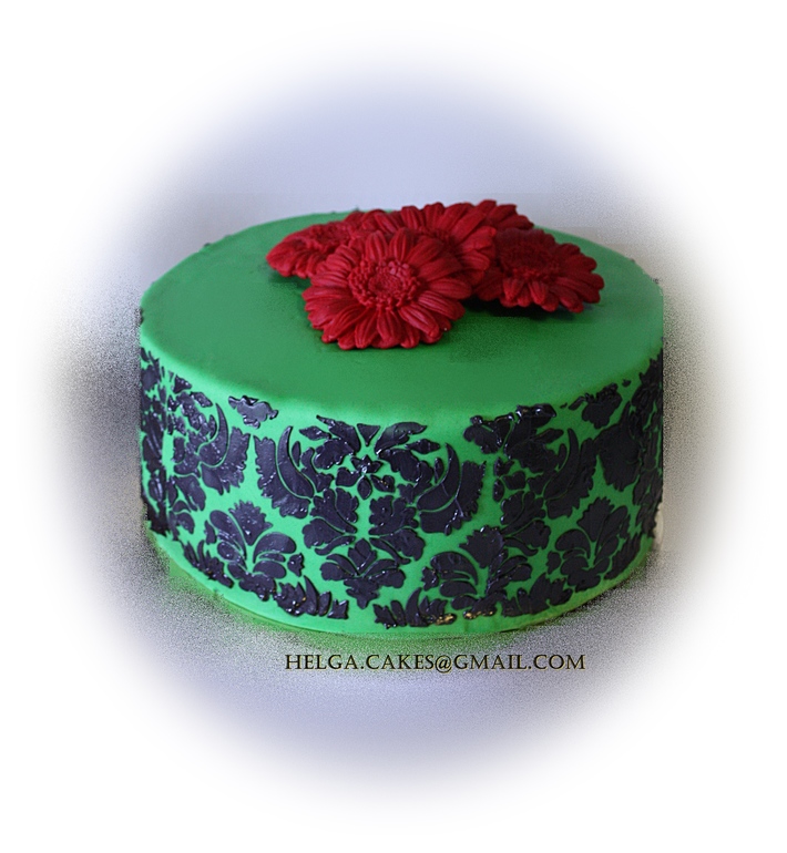 Дамаск с герберами...