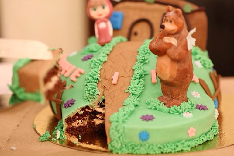 Маша и медведь...