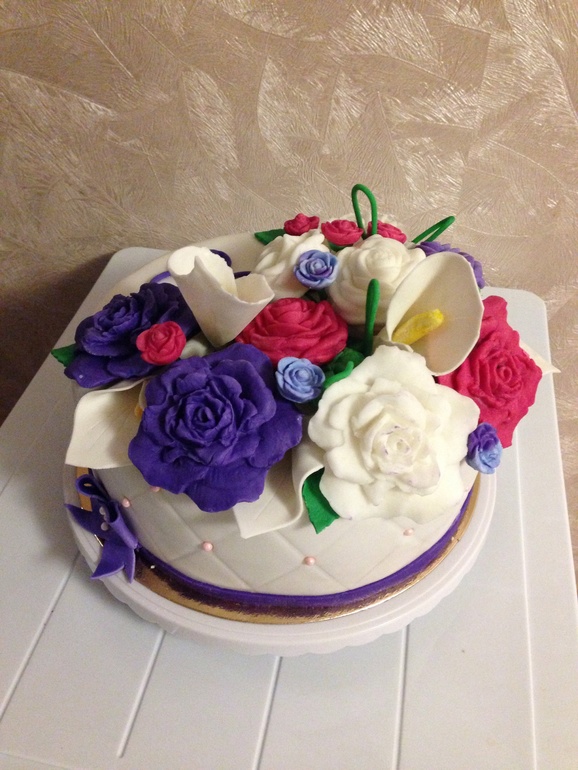 Девушке на 33 года...