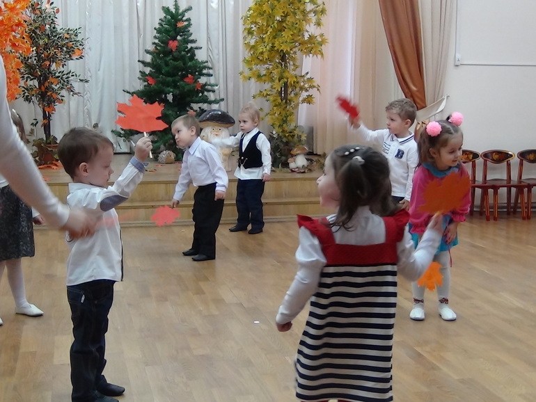 праздник осени. просто фото. пардон за качество)