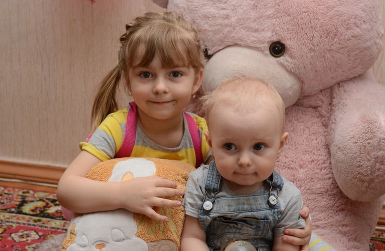 Аришка-мартышка (год и пять)