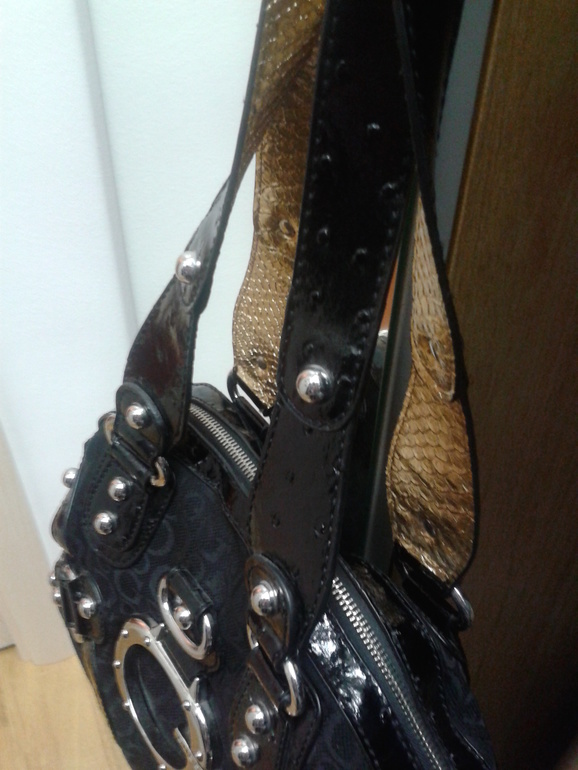 Сумка GUESS. Оригинал. В идеале. 2500руб.