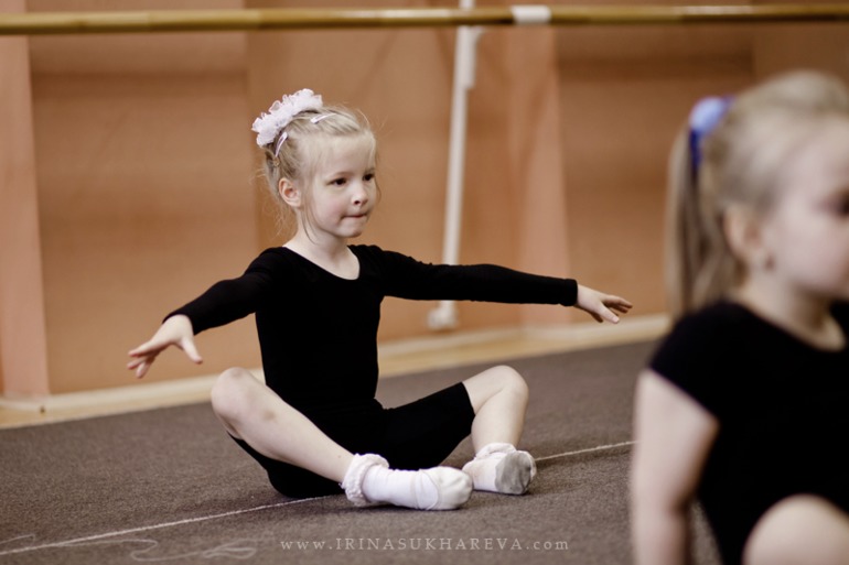 Тренировка по художественной гимнастике. Часть 1.