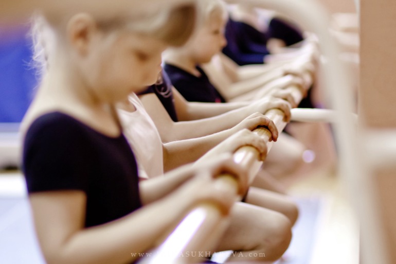 Тренировка по художественной гимнастике. Часть 1.