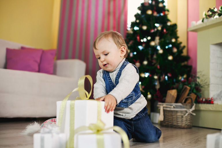 Кирюшка во всю готовится к Новому году)))