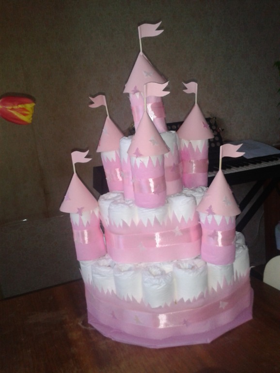 Продаю ЗАМОК ИЗ ПАМПЕРСОВ.