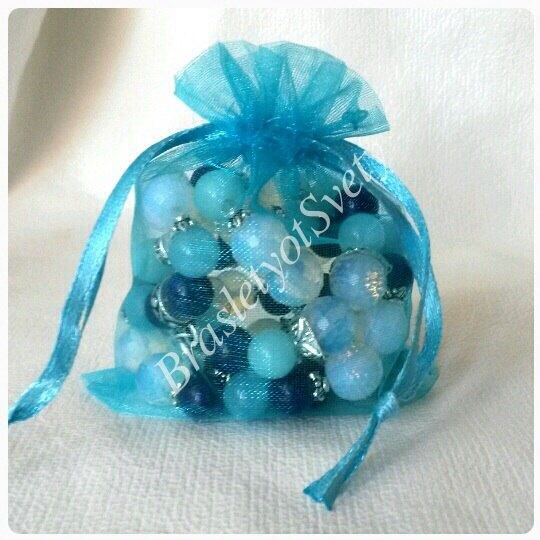 Браслеты с именами из натуральных камней