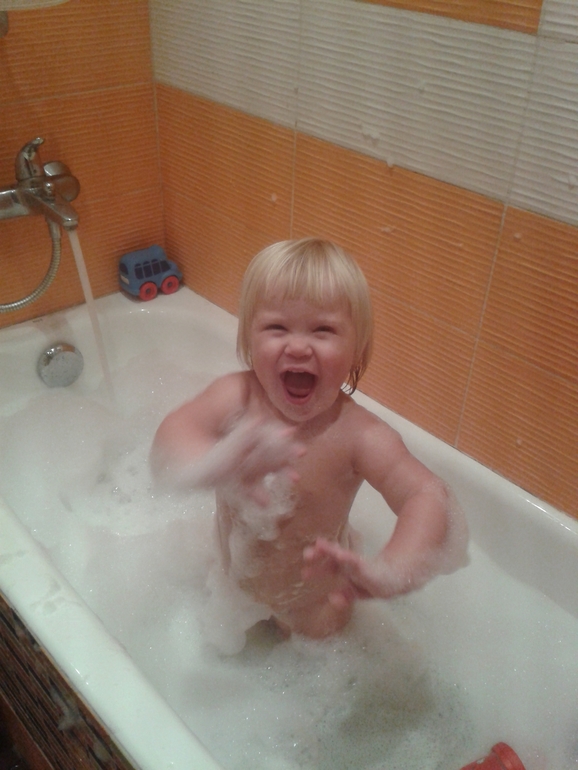 Любите ли вы пену так как любит ее Алиса?