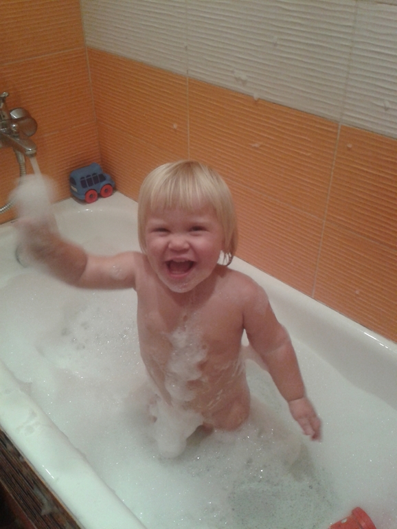 Любите ли вы пену так как любит ее Алиса?