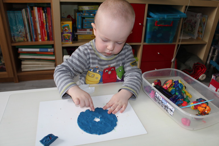 Вот и пошли мы по дороге с музыкой.