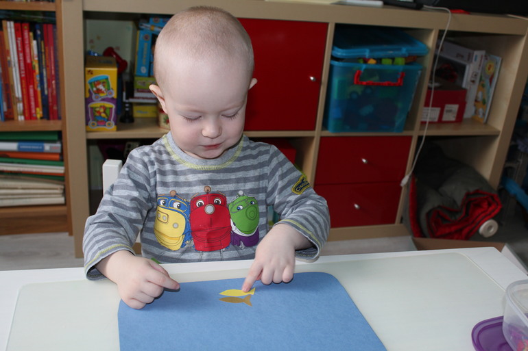 Вот и пошли мы по дороге с музыкой.