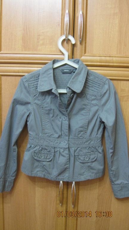 Жакет х/б размер М фирма MEXX состояние очень хорошее. 500 рублейПочта.