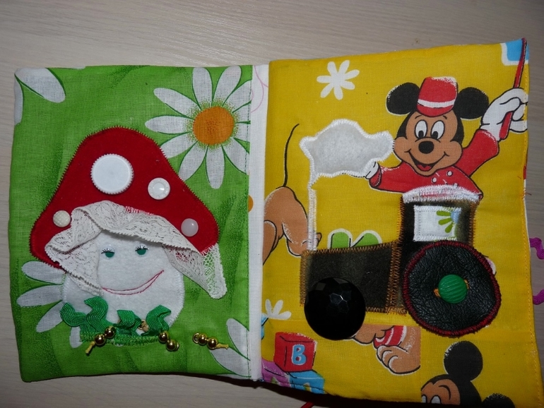 Развивающая игрушка - книжка
