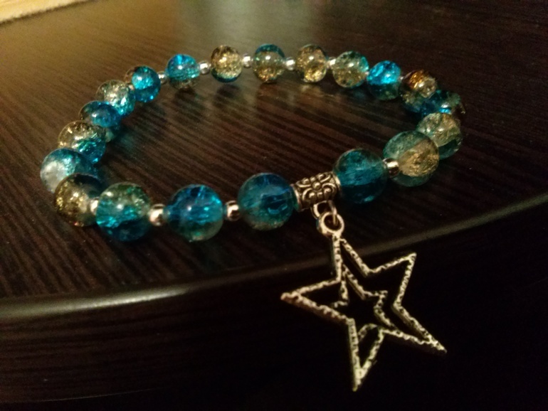 Первые браслетики