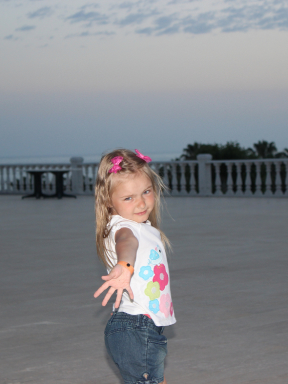 Наша Лизавета на отдыхе в Турции