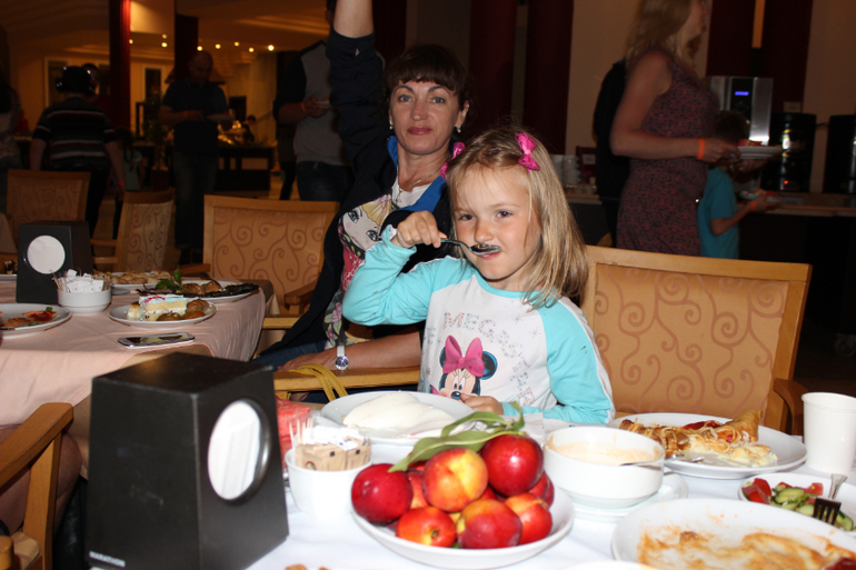 Наша Лизавета на отдыхе в Турции