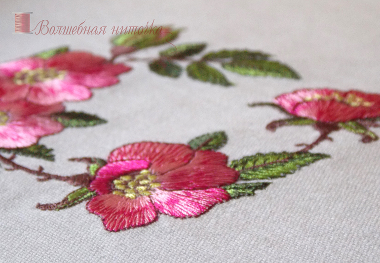 Скатерть с шиповниками!