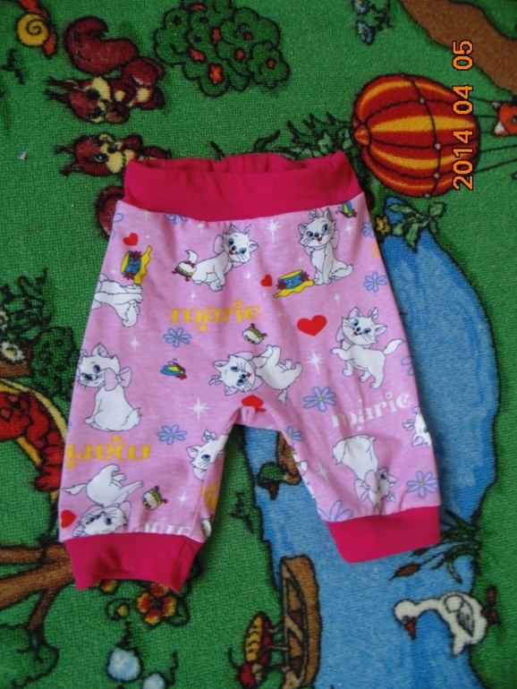 Сшила сегодня доченьке костюм на лето)