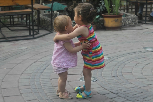 Наш маленький жабенок))) Сезон открыт)