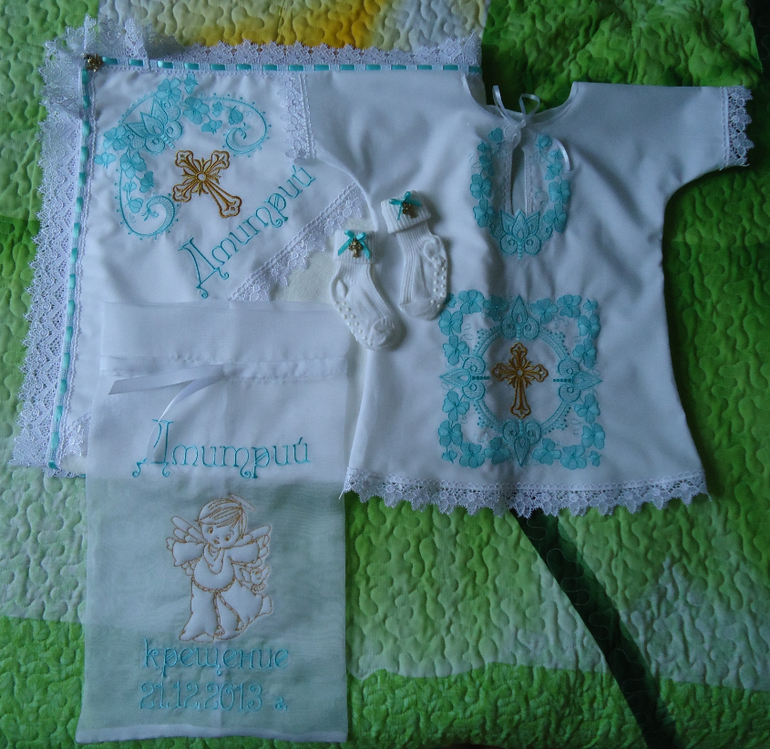 Именные крестильные комплекты на заказ