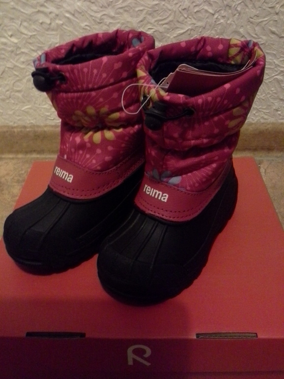 Мой хомяк добрался до распродажи обуви рейма!