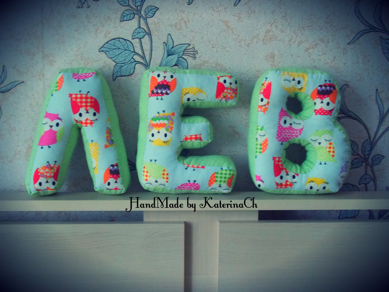 Интерьерные буквы-подушки