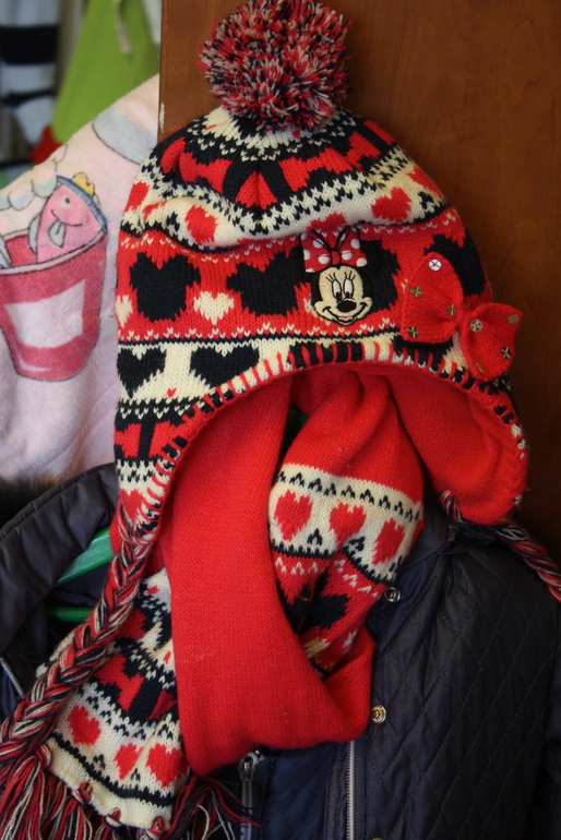 Шапочки на девочку от годика до двух лет