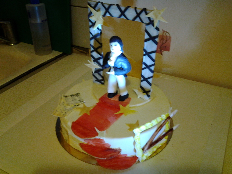 Торт для будущей меге звезды