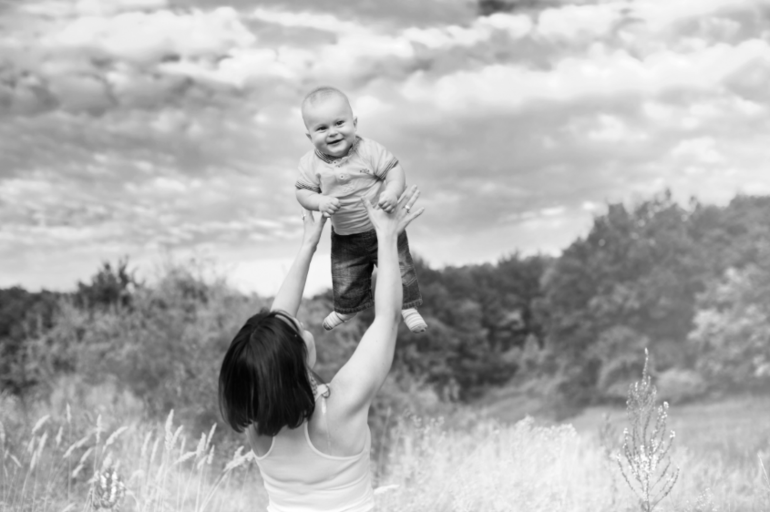 Ура, вот и фото с фотосесии!!! Ромику тут 9 месяцев.