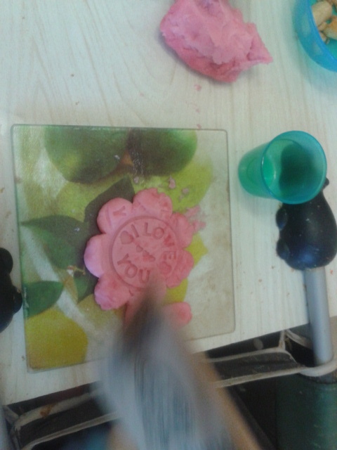 Розовый лев и не только: наши с дочкой творилки (9 месяцев - 1 год+)