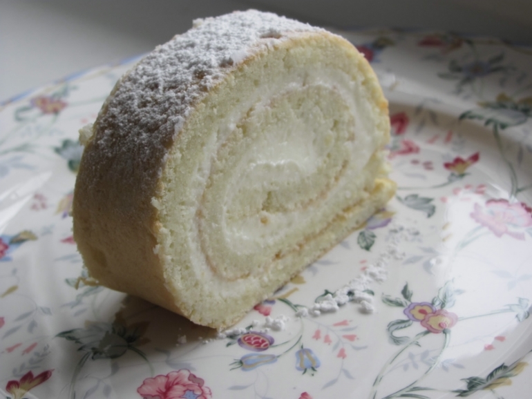 Творожный рулет.