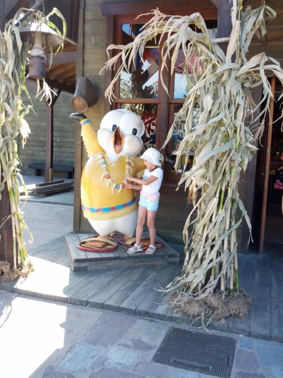 Отель и парк Port Aventura, а также новый аквапарк Costa Caribe Aquatic Park