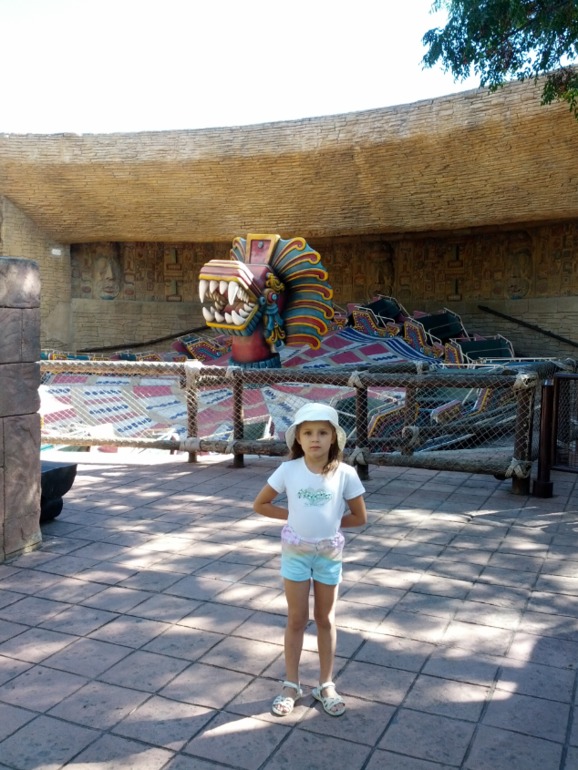 Отель и парк Port Aventura, а также новый аквапарк Costa Caribe Aquatic Park