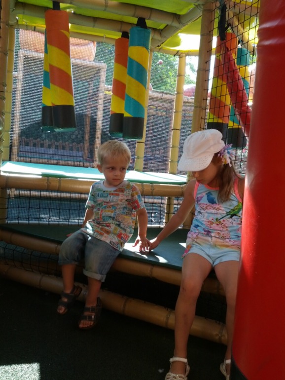 Отель и парк Port Aventura, а также новый аквапарк Costa Caribe Aquatic Park
