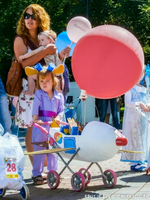 Наша победа в Четвертом Севастопольском параде колясок (много фото+опрос)
