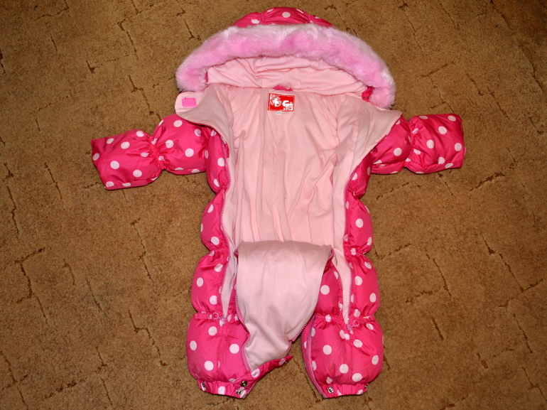 Продаю комбинезон зимний