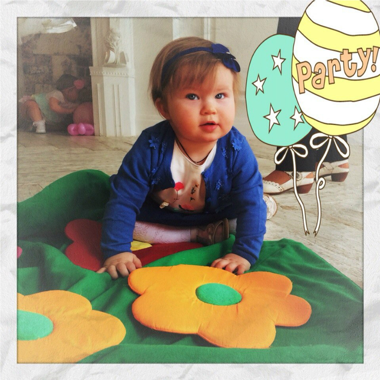 Мы были на годовасии у дочки моей подруги)