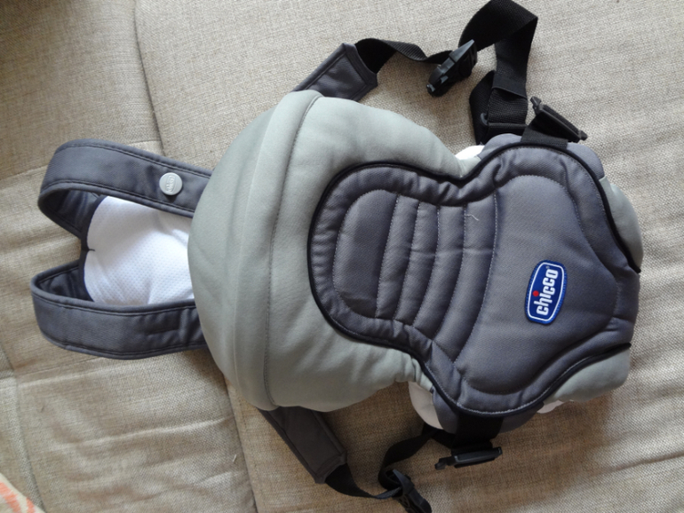 Продам рюкзак - переноску Chicco