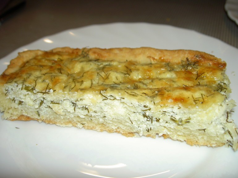 Пирог с укропом и плавленным сыром