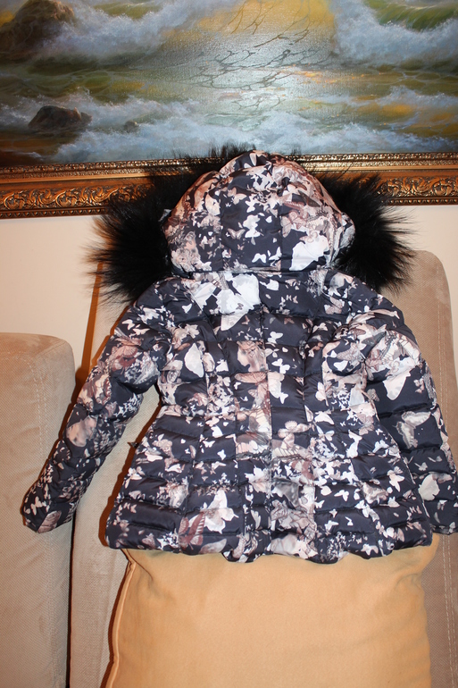 Продам куртку MANUDIECI размер 6А